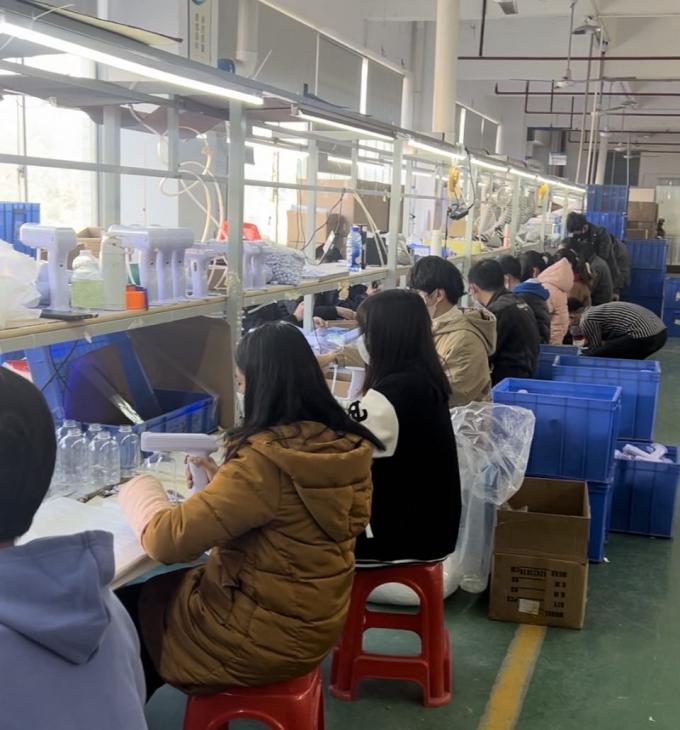 Stérilisateur lumineux UVC à batterie à domicile, brosses à dents intelligentes à mur, désinfectant 11