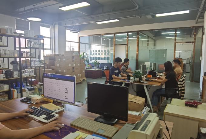 Stérilisateur lumineux UVC à batterie à domicile, brosses à dents intelligentes à mur, désinfectant 12