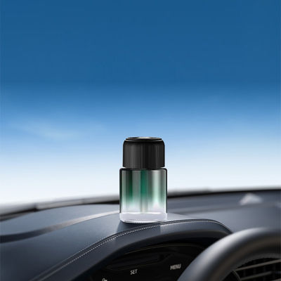 XK06 La machine d' aromathérapie pour voiture platte de 150 ml de capacité Noir